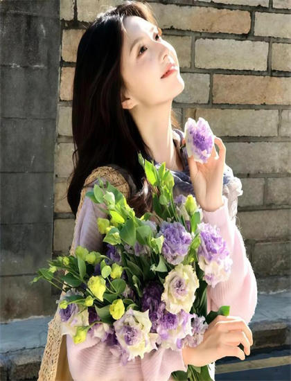 文化研究：《缘来花开》如何展现文化传播与社会影响的思考 揭示电影的文化价值与意义